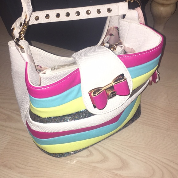 Betsey Johnson Rainbow Cupcake Purse - Picture 5 of 6